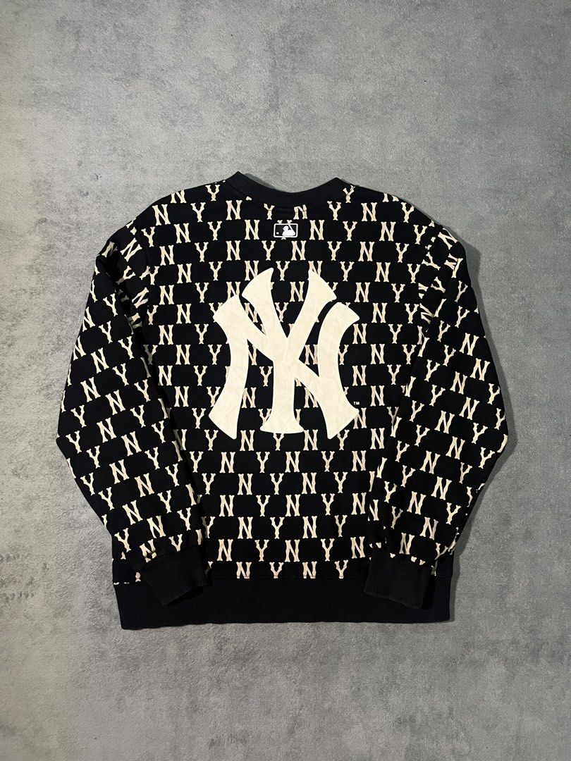 MLB New York (All Over Print) (Category: Activewear) located in Marilao. Submitted by thriftyy_69 (Listing ID 1467409759, Image 1). Description: * ��Very Good Condition * ��Color rate: 9/10 * �width: 21 * ��length: 25 * ��Best fit: Medium.