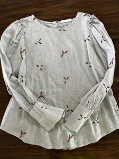 (Category: ) located in . Submitted by manikascloset (Listing ID 1467393016, Image 1). Description: .
