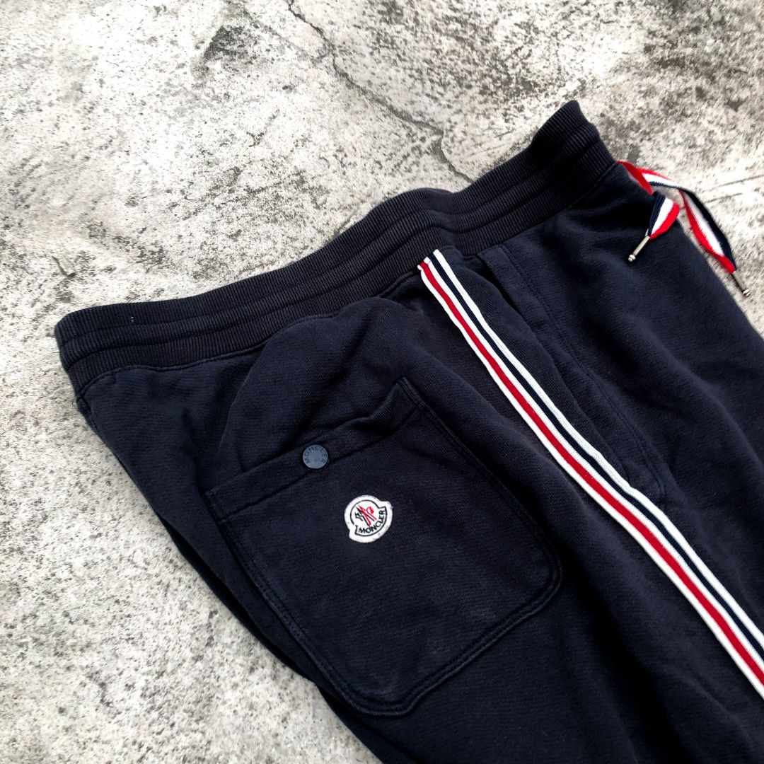Moncler OG Line Jogger pants (Category: Joggers) located in General Santos City (Dadiangas). Submitted by daily_grailed.ph (Listing ID 1467564164, Image 1). Description: Moncler OG line Jogger Pants Size Large 32-34 waistline (mens) ✨ authentic Condition 9.5/10 💯 message me for more dets, lego. 🍋‍🟩.