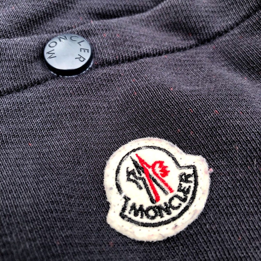 Moncler OG Line Jogger pants (Category: Joggers) located in General Santos City (Dadiangas). Submitted by daily_grailed.ph (Listing ID 1467564164, Image 2). Description: Moncler OG line Jogger Pants Size Large 32-34 waistline (mens) ✨ authentic Condition 9.5/10 💯 message me for more dets, lego. 🍋‍🟩.