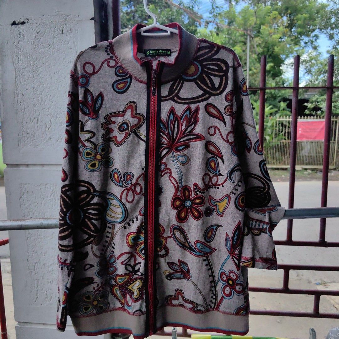 Monte milano jacket womens (Category: Coats, Jackets and Outerwear) located in Calamba. Submitted by princesspauliney. (Listing ID 1467523680, Image 1). Description: Calamba laguna Shoppee check out Jnt direct courier First to pay basis.