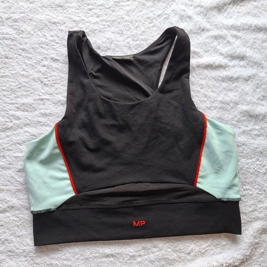 MP SPORTSWEAR NO PADS - L (Category: Activewear) located in Abucay. Submitted by petiteprettyboutiquev2 (Listing ID 1467370405, Image 1). Description: with pads slot, very min. washable stain🍃 + SF(J&T).