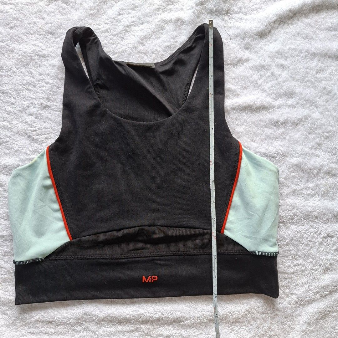 MP SPORTSWEAR NO PADS - L (Category: Activewear) located in Abucay. Submitted by petiteprettyboutiquev2 (Listing ID 1467370405, Image 3). Description: with pads slot, very min. washable stain🍃 + SF(J&T).