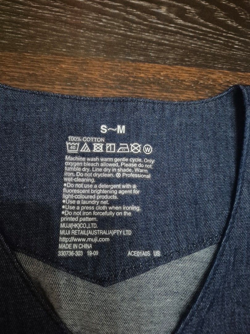 Muji Denim Longsleeve (Category: Coats, Jackets and Outerwear) located in Santa Cruz. Submitted by deenem (Listing ID 1467366880, Image 3). Description: Like New😍👌 No flaws👌 S-M on Tag (Measurements laid flat in inches) Bust:22 Armhole:9 Lenght: 28.5.