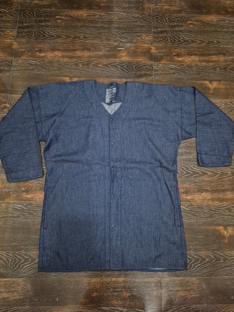 Muji Denim Longsleeve (Category: Coats, Jackets and Outerwear) located in Santa Cruz. Submitted by deenem (Listing ID 1467366880, Image 2). Description: Like New😍👌 No flaws👌 S-M on Tag (Measurements laid flat in inches) Bust:22 Armhole:9 Lenght: 28.5.