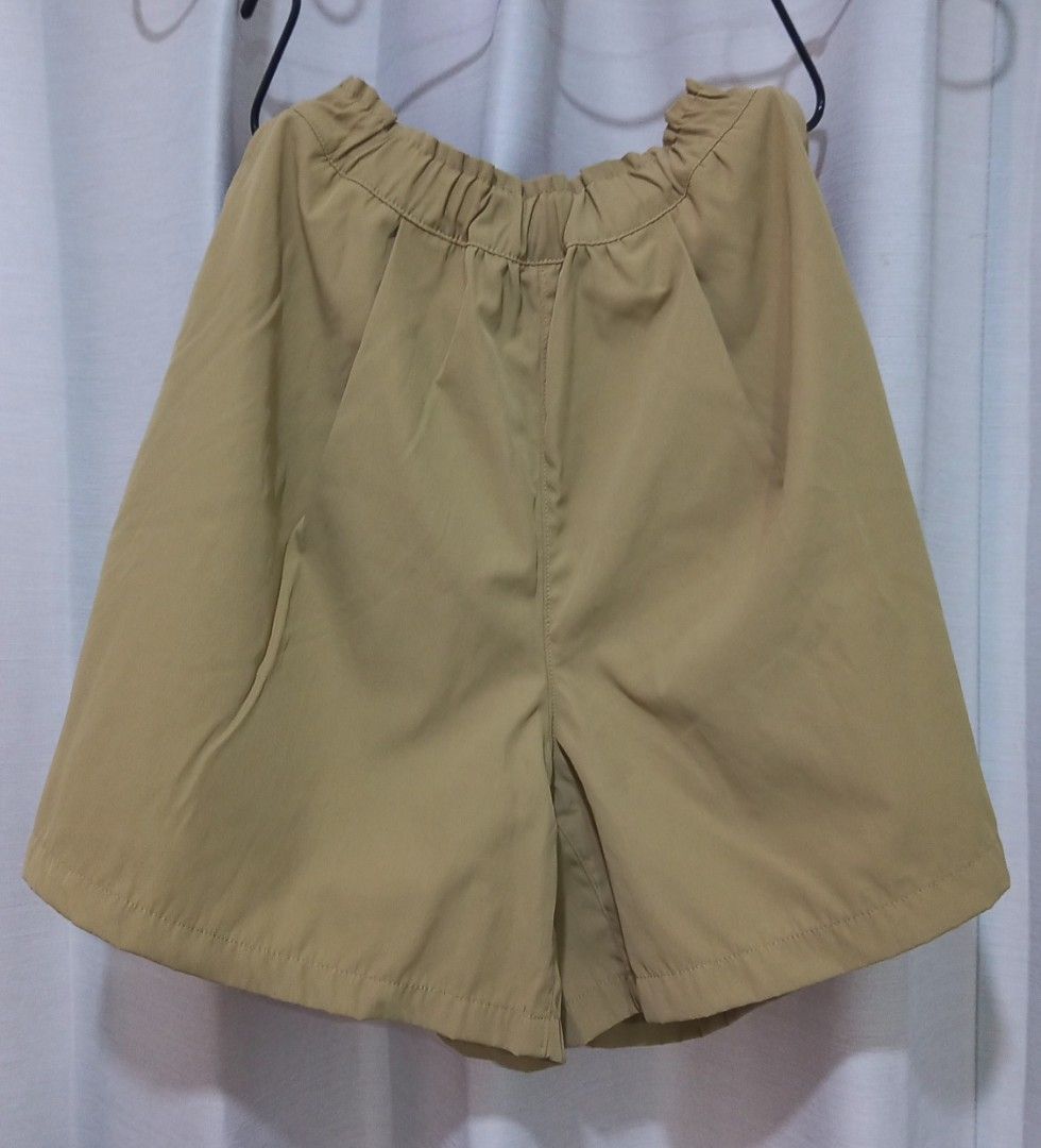 Muji kids shorts (Category: Shorts) located in Quezon City. Submitted by fruitspunchsamurai14 (Listing ID 1467409456, Image 1). Description: muji kids shorts size 150.