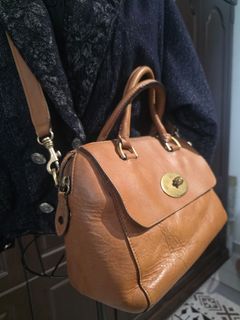 (Category: ) located in . Submitted by fine_closet83 (Listing ID 1467481033, Image 1). Description: .