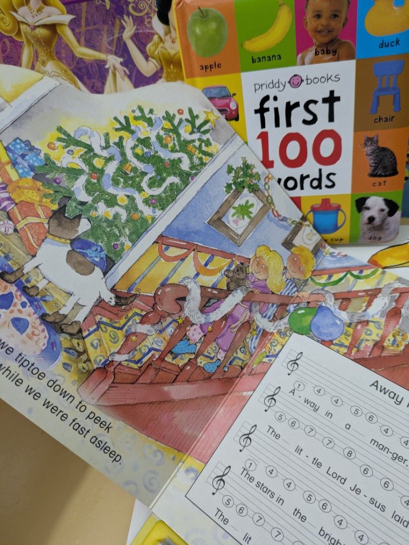My First Piano Christmas Time Interactive Musical Book (Working) (Category: Children's Books) located in Cavite. Submitted by lorefcalzado (Listing ID 1467374831, Image 3). Description: Interactive Christmas Piano Book (Working) 🎹 6 Christmas songs 🎹 Working all buttons 🎹 Has battery slot 🩷 This is a preloved item. 🩷 Lalamove and pick-up only. 📍Bacoor, Cavite.