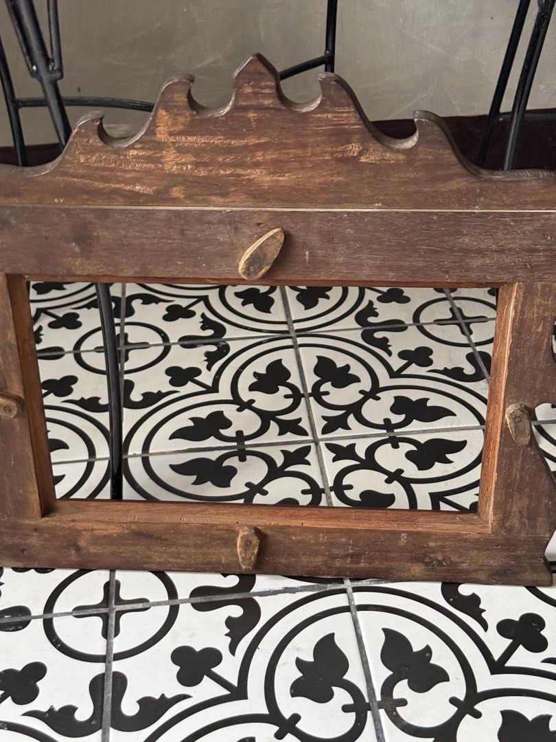 NARRA FRAME ART DECO (Category: Everything Else Others) located in Mandaluyong City. Submitted by katkat888kit (Listing ID 1467416380, Image 3). Description: NARRA FRAME ART DECO 17x12 inches Inner 14x9 inches PICK UP ONLY OR VIA LALAMOVE MANDALUYONG AREA .