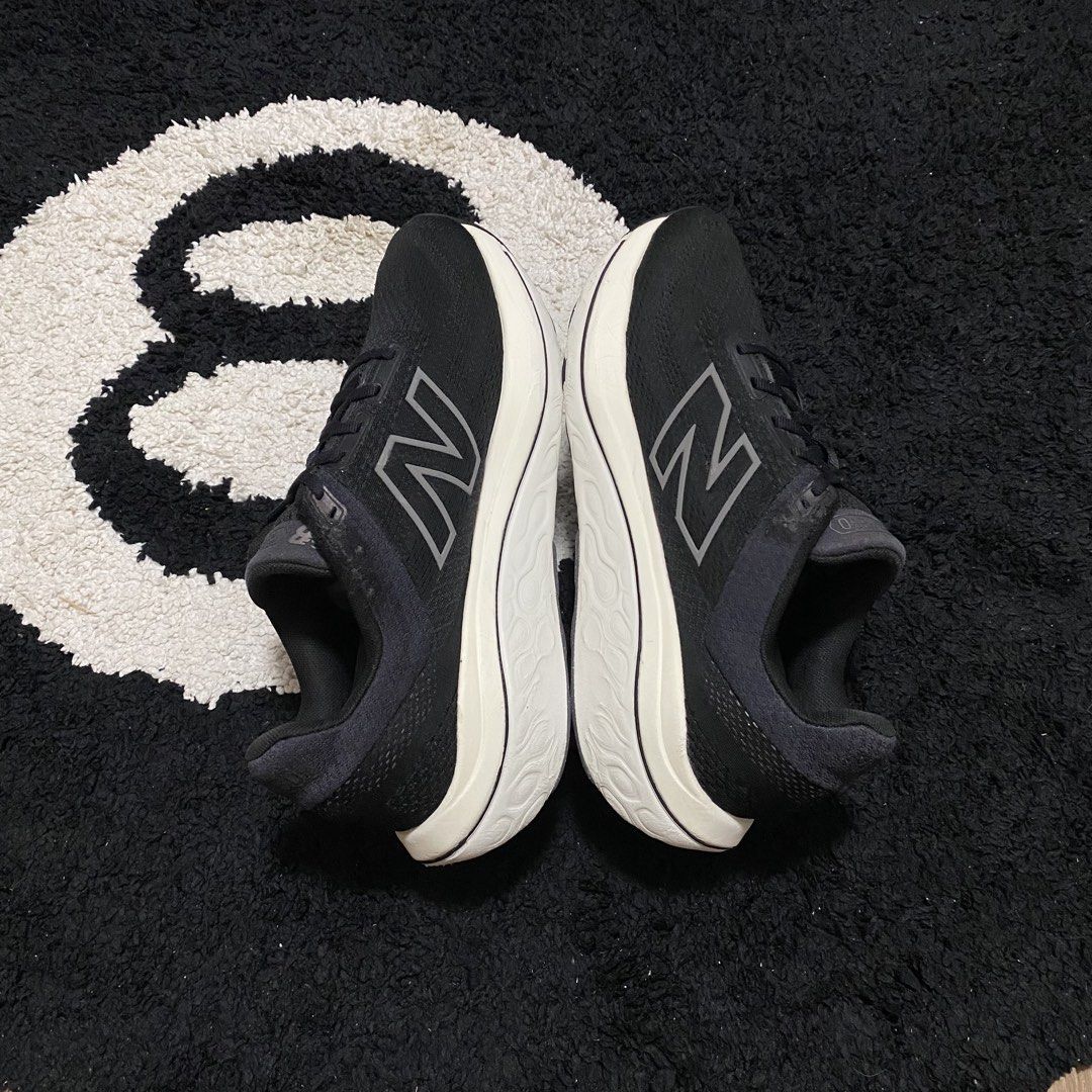 New Balance 880 (Category: Sneakers) located in Danao, Cebu. Submitted by sneaks_cebu (Listing ID 1467504058, Image 3). Description: New Balance 860 FF Size 9us 27cm -scuffs Php 1,750 .