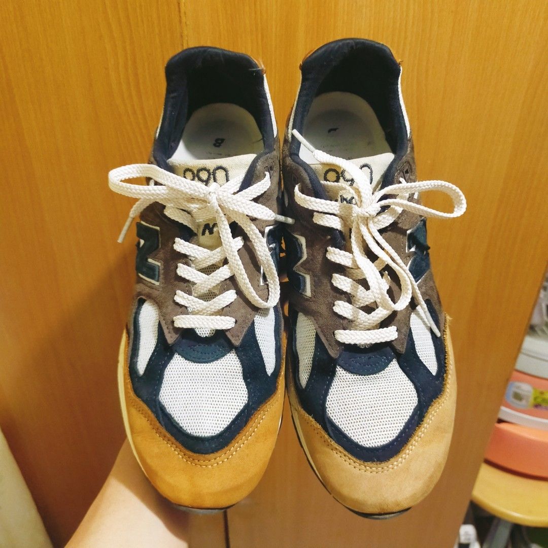 New Balance 990v2 Teddy Santis (Category: Sneakers) located in Manila. Submitted by patinacollectives2.0 (Listing ID 1467544301, Image 3). Description: New Balance 990v2 Teddy Santis M990BB2 Size 10US 44EUR Made in USA The best 990v2 colorway in my opinion Personal pair Rare colorway to find Minor signs of usage and typical sole cracking due to age Not crumbling may missing chunk lang. 2000+SF Marikina location Shipping via Lalamove or J&T.