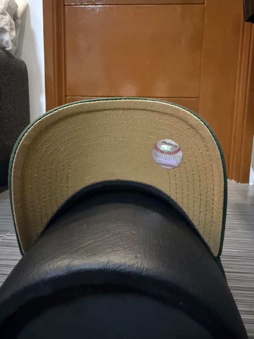 New Era 9FORTY Cap (Category: Caps & Hats) located in Quezon City. Submitted by noelc23 (Listing ID 1467485424, Image 3). Description: - Brand: New Era 9FORTY - Oakland Athletics (A's) - Fit: Adjustable snapback strap for a custom fit .