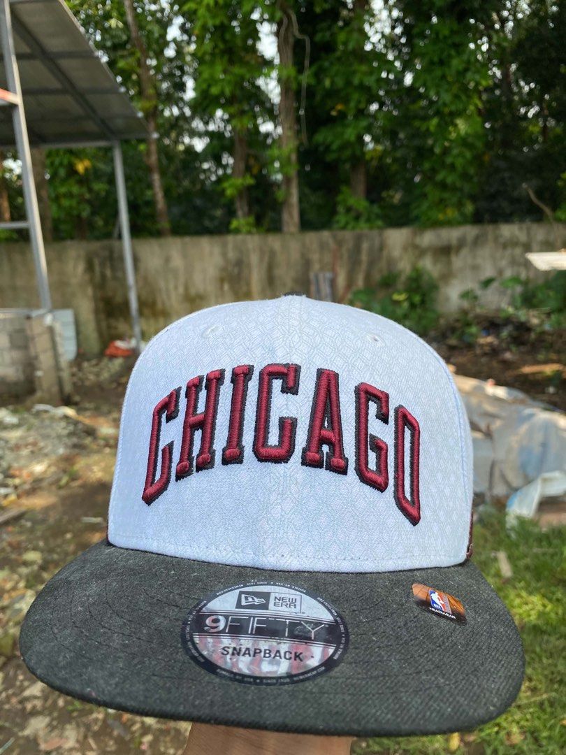 NEW ERA CHICAGO (Category: Caps & Hats) located in Las Pinas. Submitted by 444.lexinebae (Listing ID 1467405403, Image 1). Description: .
