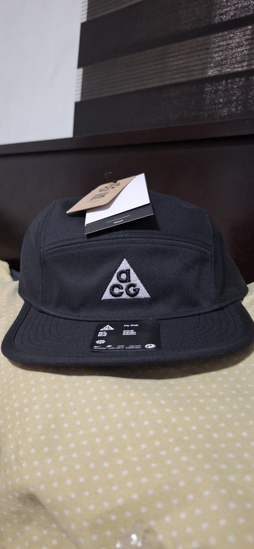 Nike ACG Black Fly Cap (Category: Caps & Hats) located in Valenzuela. Submitted by janoski143 (Listing ID 1467364332, Image 3). Description: - Brand new with original paper tags - Authentic Nike ACG 5-panel fly cap in black - Water-repelling fabric to keep you dry - Iconic embroidered triangle logo on the front - Adjustable strapback closure with secure plastic buckle and ACG branding size M/L (5 pcs available) size S/M ( sold) 1400 negotiable ad