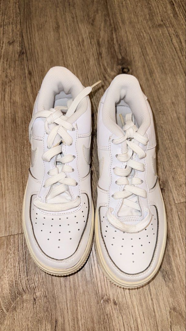 Nike Air Force 1 'White 07 (Category: Sneakers) located in Las Pinas. Submitted by kathhsantoss (Listing ID 1467525711, Image 2). Description: - Measurements: CM - 23cm Foot length - 22.9cm - Condition: 7/10, well-maintained leather upper and clean laces .