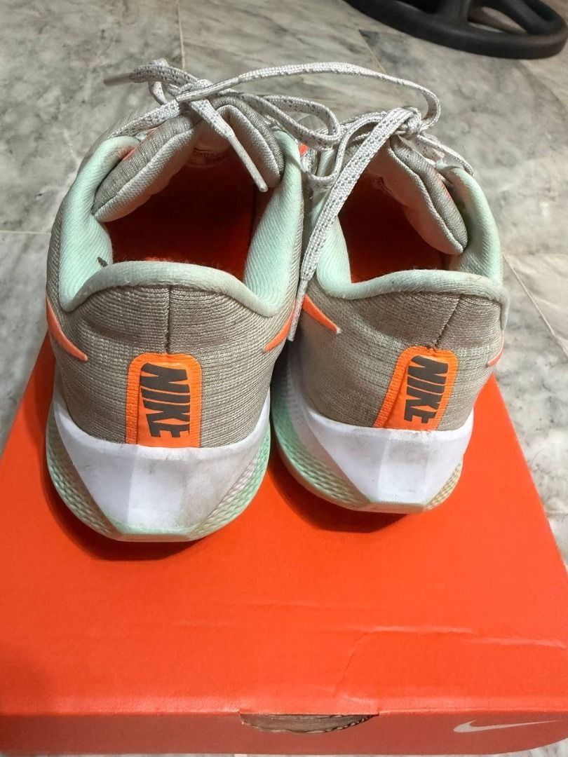 Nike Air Zoom Pegasus 39 PRM (Category: Sneakers) located in Muntinlupa City. Submitted by bapperty_2026 (Listing ID 1467414491, Image 3). Description: - Nike Air Zoom Pegasus 39 PRM - Women's sneakers - Color: Photon Dust/Mint Foam - Size: US 6 / UK 3.5 / EUR 36.5 - Comes with original box - Orange accents.