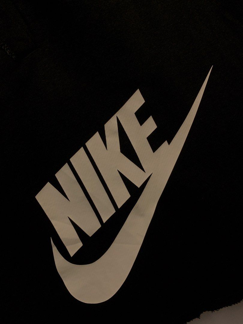 NIKE ALUMNI SWEATSHORT (Category: Shorts) located in Cavite. Submitted by thrift2moolah (Listing ID 1467380607, Image 3). Description: - NIKE ALUMNI SWEATSHORT Size XXL on tag Waist : 36-42 ( Garterize ) Lenght : 21 Excellent condition No issue No crackprints 750 add sf only.