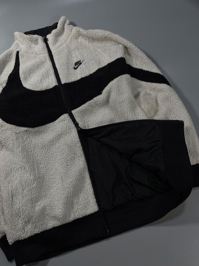 NIKE BIG SWOOSH REVERSIBLE BOA JACKET (Category: Coats, Jackets and Outerwear) located in Manila. Submitted by s4intk (Listing ID 1467364646, Image 2). Description: NIKE BIG SWOOSH REVERSIBLE BOA JACKET 19 x 26 9/10 CONDITION.