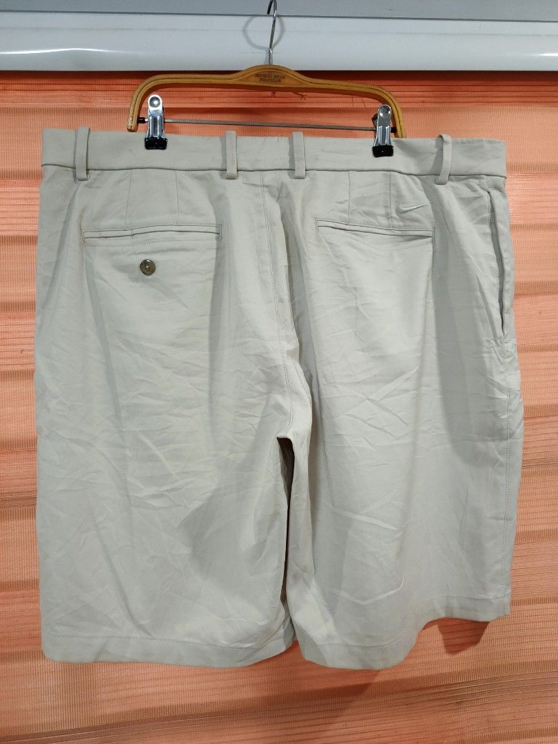 Nike Dri-Fit Golf Shorts - Cream (Category: Shorts) located in Cabuyao City. Submitted by dthrifts (Listing ID 1467523469, Image 1). Description: 40-42 W Actual 21 L Authentic Quick Dry / Stretchable Excellent Condition.