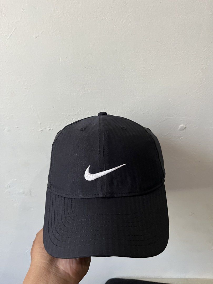 Nike Dri-Fit Legacy 91 Cap (Category: Caps & Hats) located in Cagayan de Oro. Submitted by vigo999 (Listing ID 1467475051, Image 2). Description: Nike Dri-Fit Legacy 91 Cap OSFA Condition: As new Color rate: 10/10 No issues OSFA.