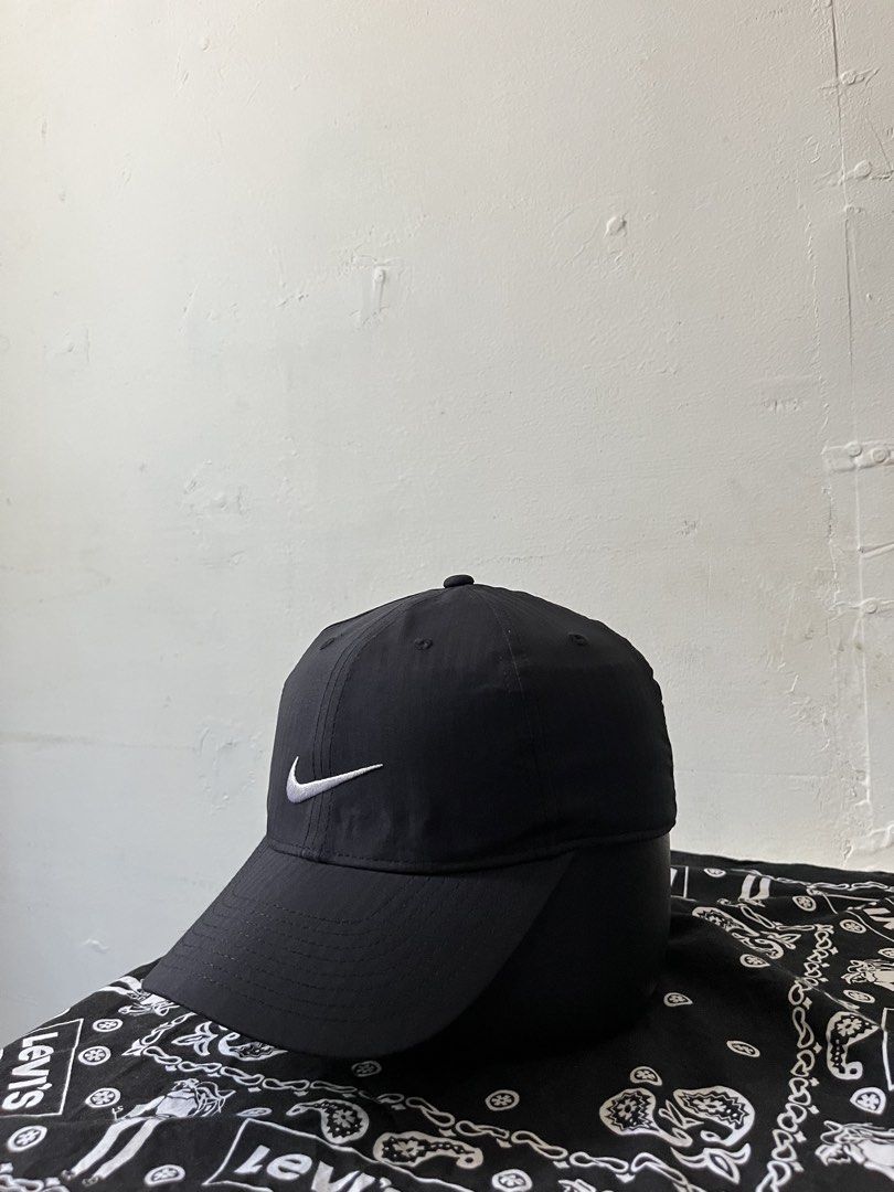 Nike Dri-Fit Legacy 91 Cap (Category: Caps & Hats) located in Cagayan de Oro. Submitted by vigo999 (Listing ID 1467475051, Image 3). Description: Nike Dri-Fit Legacy 91 Cap OSFA Condition: As new Color rate: 10/10 No issues OSFA.
