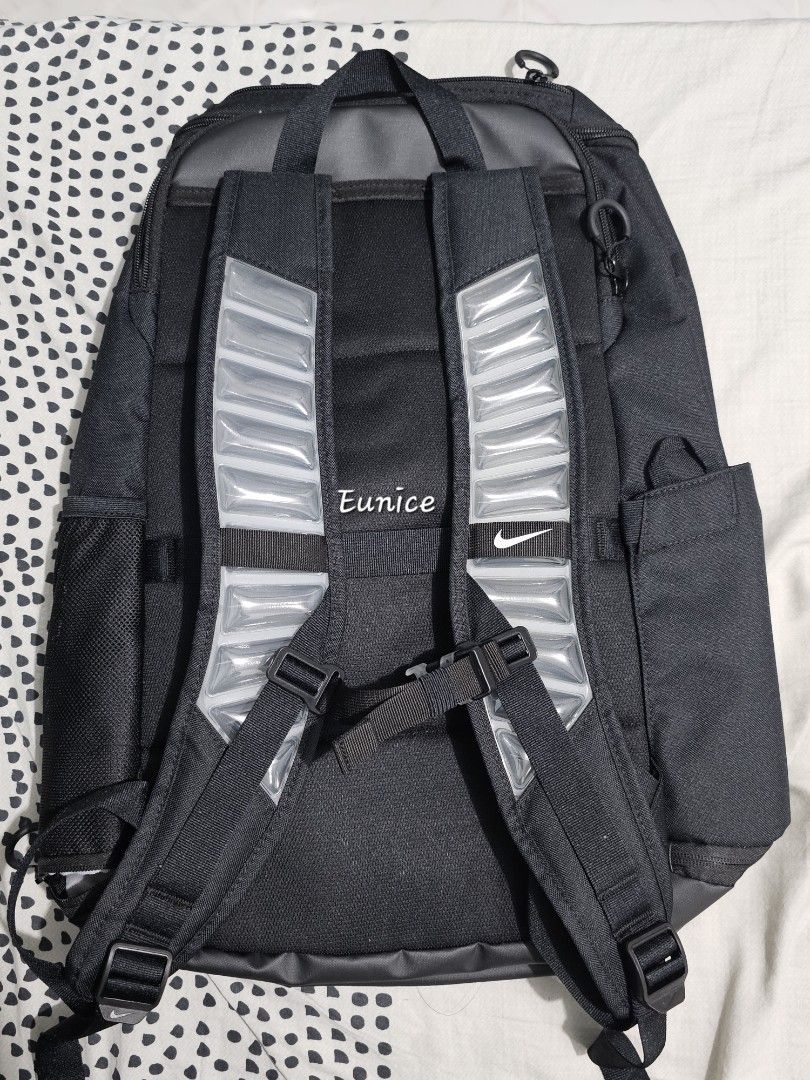 Nike Elite Backpack V3 (Category: Backpacks) located in Caloocan City. Submitted by euniceds (Listing ID 1467480388, Image 2). Description: Brand New Original/Legit Below SRP Nike Elite Backpack v3 32L Black SRP Php4,295.00 Php3,400.00 only Pick up or delivery North Caloocan.