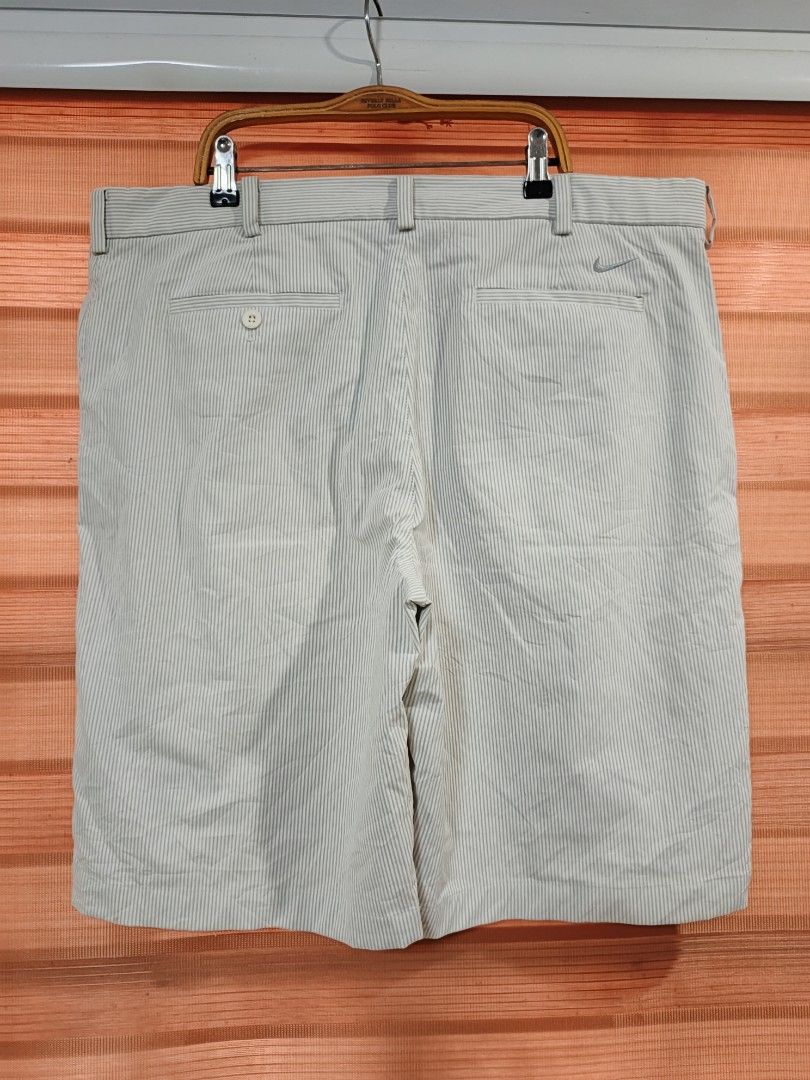 Nike Golf Striped Shorts (Category: Shorts) located in Cabuyao City. Submitted by dthrifts (Listing ID 1467515039, Image 1). Description: 40 W 22 L Authentic Dri-Fit Stretchable Excellent Condition.
