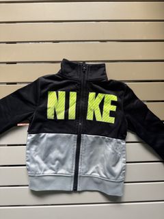 (Category: ) located in . Submitted by april_anythingpreloved (Listing ID 1467477915, Image 1). Description: .