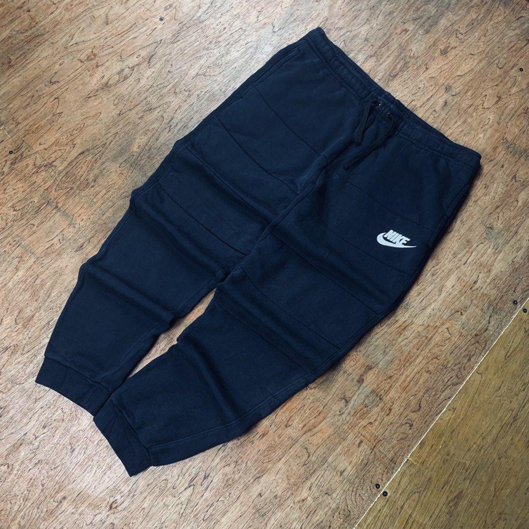 NIKE JOGGER PANTS (Category: Joggers) located in Cavite. Submitted by block4597 (Listing ID 1467582895, Image 1). Description: ❇️ NIKE BLACK JOGGER PANTS 📍SIZE - LARGE 37/36 📍COLOR RATE - 9/10 📍CONDITION - GOOD 📍DECLARE AUTHENTIC.