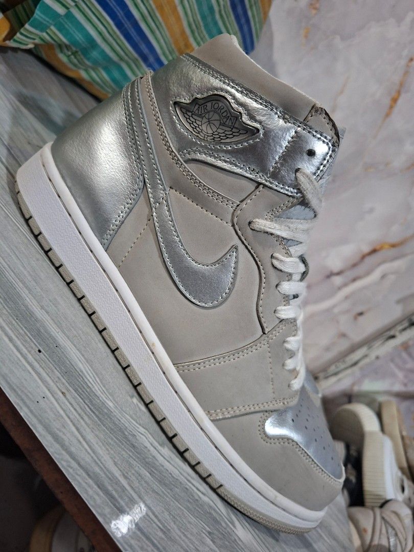 NIKE JORDAN SNEAKER SIZE 9.5 MEN (Category: Sneakers) located in General Mariano Alvarez. Submitted by adonid (Listing ID 1467433622, Image 1). Description: GOOD CONDITION NIKE JORDAN HIGH NORMAL SIGN IF USAGE ONLY.