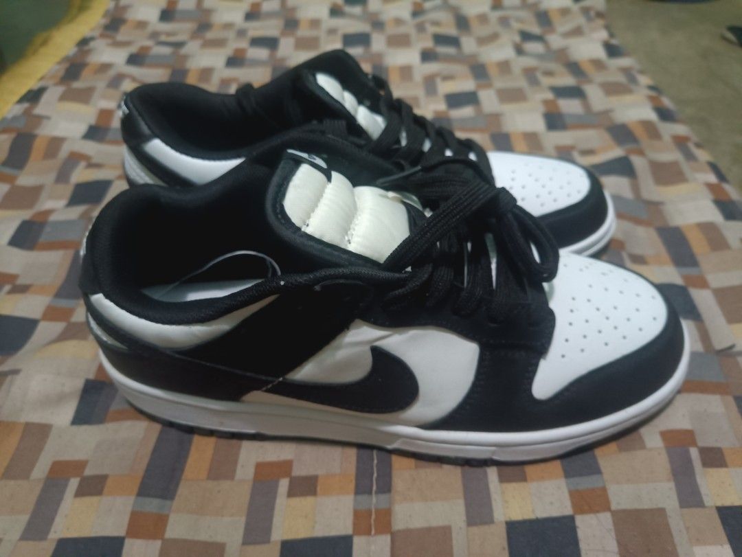Nike panda dunks (Category: Casual Shoes) located in Quezon City. Submitted by kramps.23 (Listing ID 1467532477, Image 1). Description: Nike panda dunks not sure if legit or off galing po ukay.