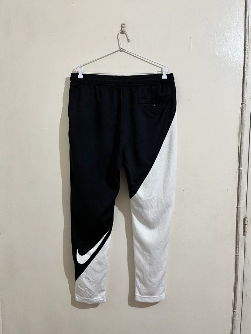 Nike Sportswear Swoosh Pants (Category: Joggers) located in Manila. Submitted by oloip.thrift (Listing ID 1467527000, Image 2). Description: Size: XXL Dimes: 32/40 Leg opening: 6 Excellent like new No issue.