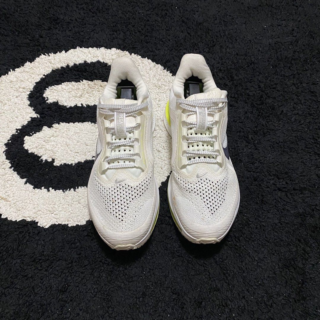 Nike Pegasus Premium (Category: Sneakers) located in Danao, Cebu. Submitted by sneaks_cebu (Listing ID 1467500578, Image 2). Description: Nike Pegasus Premium Size 7us 25cm -minor dirts Php 2,250.