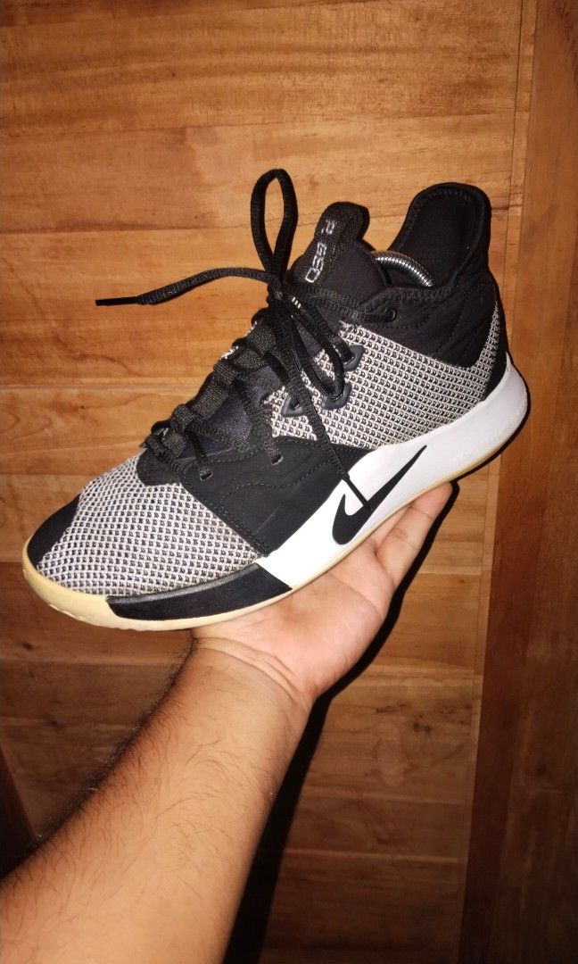 Nike PG 3 Monochrome (Category: Sneakers) located in Virac. Submitted by bigbenplaysthriftstore (Listing ID 1467414162, Image 2). Description: .