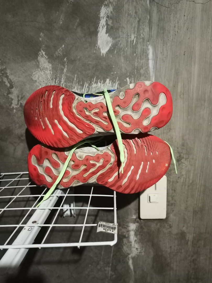 Nike React Infinity (Category: Sneakers) located in Mabalacat. Submitted by hasashoe (Listing ID 1467549740, Image 3). Description: SIZE ON PIC EXCELLENT CONDITION GOOD WORKING PERFORMANCE Wear and Go.
