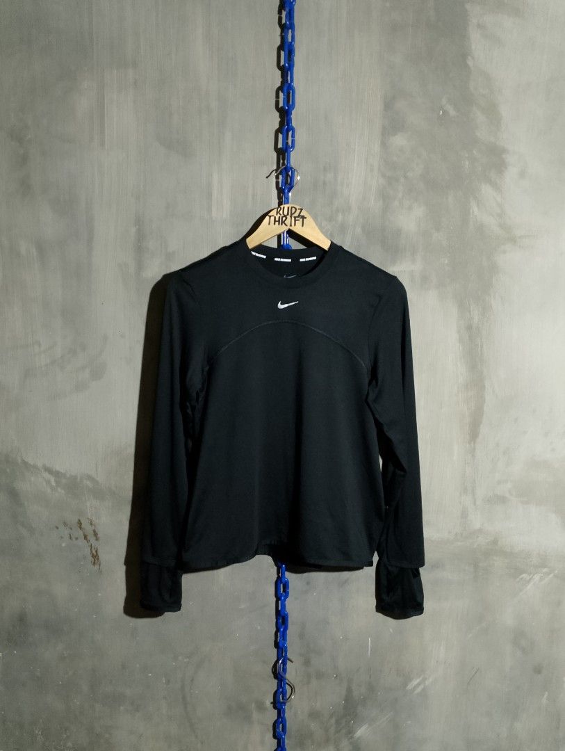 NIKE RUNNING LONGSLEEVE (Category: Activewear) located in Sorsogon. Submitted by rudzthrift360 (Listing ID 1467488568, Image 2). Description: .