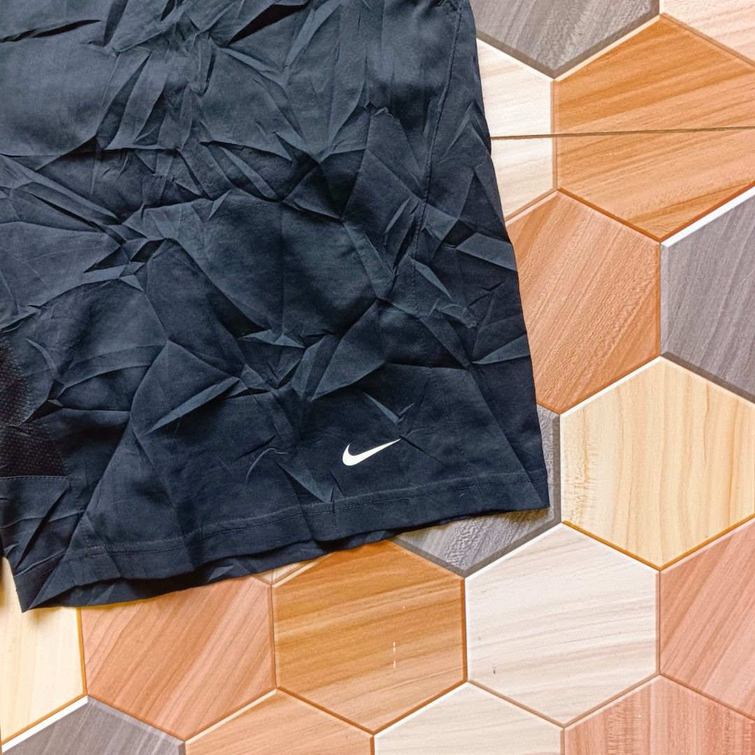 Nike Running Shorts (Category: Shorts) located in Maramag. Submitted by thrifty777 (Listing ID 1467532044, Image 3). Description: Authentic Nike Slightly Used Condition ‎Waist: 36-38 ‎Height: 20 Location Maramag Bukidnon.