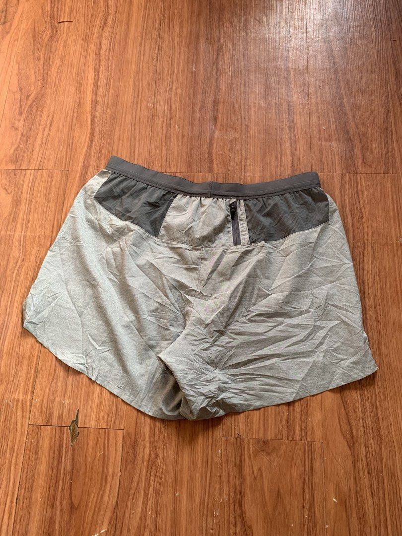 NIKE RUNNING SIZE XL GOOD ASNEW NO ISSUE (Category: Shorts) located in Valencia. Submitted by warm.hidden_gems.thrift (Listing ID 1467582660, Image 2). Description: PM BAGONG BAGO PA.