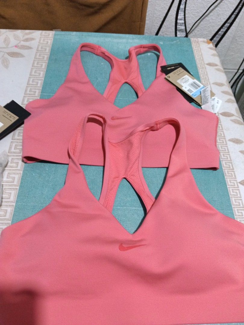 Nike sports bra (Category: Undergarments & Loungewear) located in Cavite. Submitted by purplepink30 (Listing ID 1467521116, Image 1). Description: selling 3pcs of sports bra for 2,500 size : all medium.