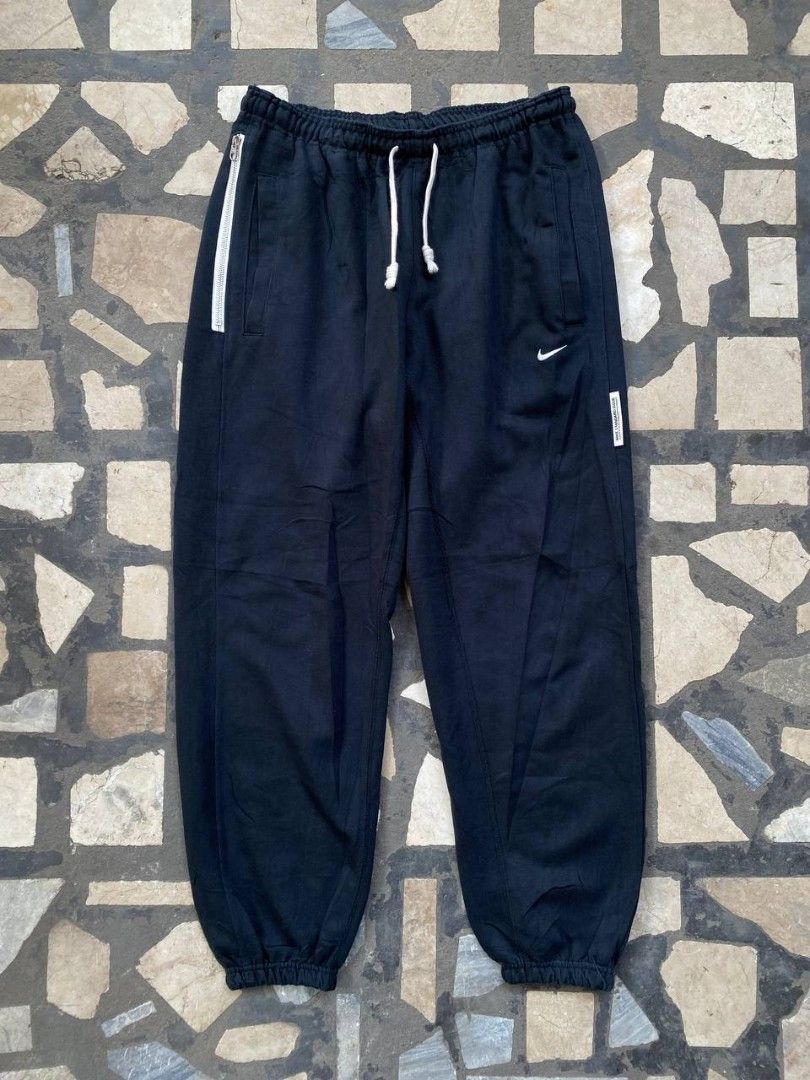 Nike Standard Issue Dri-FIT Black Sweatpants (Category: Joggers) located in Bacolod City. Submitted by delatinaea25915 (Listing ID 1467431418, Image 1). Description: NIKE STANDARD ISSUE DRI-FIT PANTS EXCELLENT CONDITION 9.5/10 COLOR RATE SIZE:LARGE WAIST LINE:30-33 STRETCHABLE LENGTH:38 NO ISSUE 780+ SF DM 📥 PAYMENT FIRST GCASH PAYMENT JNT EXPRESS LOCATION BACOLOD CITY NEGROS OCCIDENTAL VISAYAS.