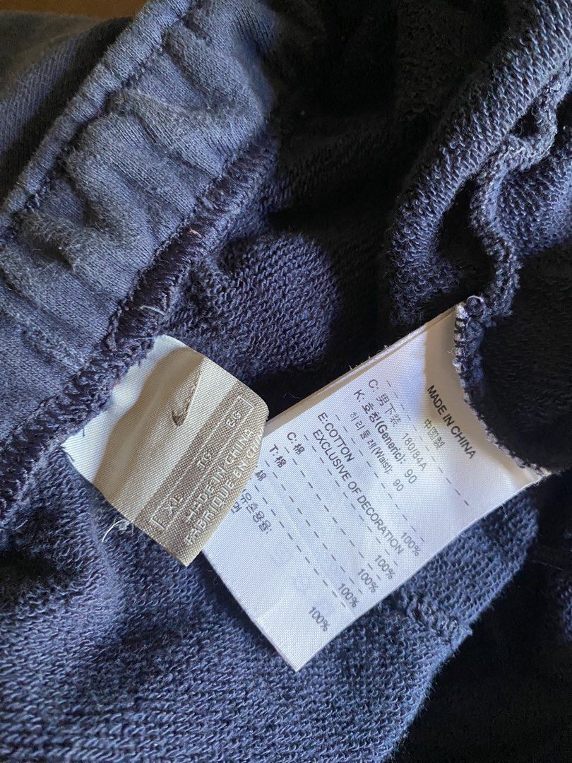 NIKE SWEATPANTS (Category: Coats, Jackets and Outerwear) located in Kalibo. Submitted by joshuabeyaban (Listing ID 1467390413, Image 2). Description: Nike Sweat Pants Free Waist LONG-37 Hem-9.5 Heavyweight EXCELLENT CONDITION Issue- Minimal SunFade NEED WASH.
