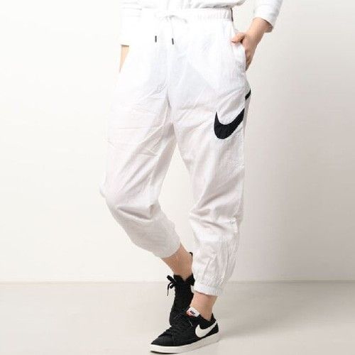 NIKE TERNO FOR WOMENS (Category: Coats, Jackets and Outerwear) located in Maasim. Submitted by ukayganda25 (Listing ID 1467474919, Image 2). Description: both as new condition no issue small on tags both.