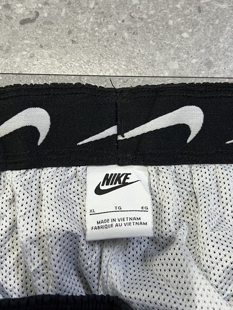 Nike Track Pants (Category: Activewear) located in Pagadian. Submitted by chiccsilog (Listing ID 1467379340, Image 3). Description: excellent condition 9.5/10 color rate waist: 32 to 34 length: 40 hem: 8 no issue.