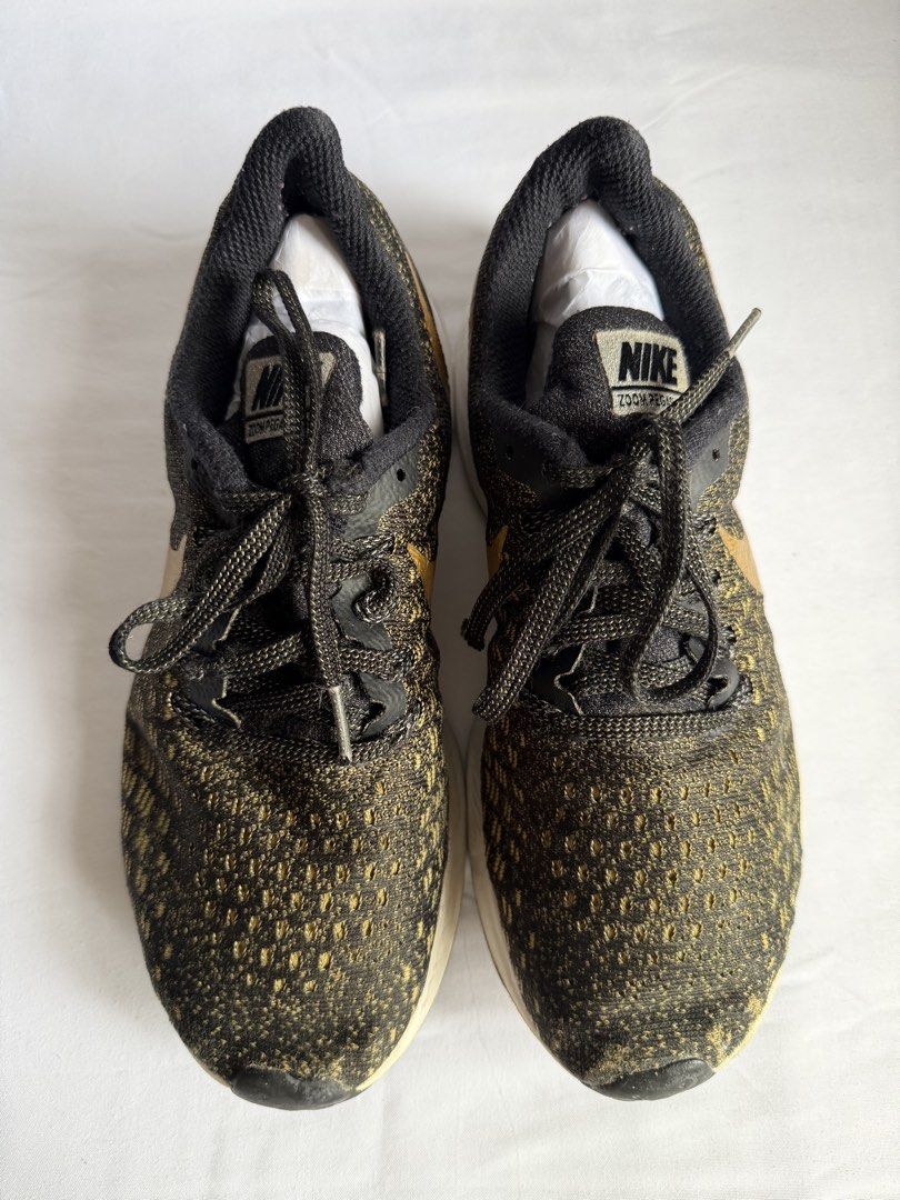 NIKE TRAINING SNEAKERS WOMEN SIZE-9 (Category: Sneakers) located in Las Pinas. Submitted by tgbtg_scjshop (Listing ID 1467368572, Image 1). Description: Black-gold Mop:g-cash Ship via lalamove .