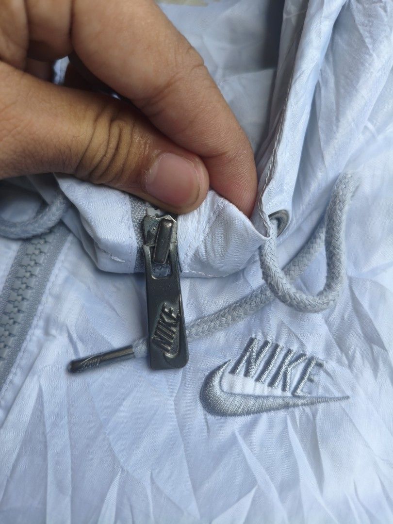 Nike Tri-Tone Windbreaker Jacket With Hood (Category: Coats, Jackets and Outerwear) located in Davao. Submitted by simonandre53791 (Listing ID 1467378668, Image 3). Description: 500💵 Nike Tritone Excellent condition M on tag W-21 L-26.