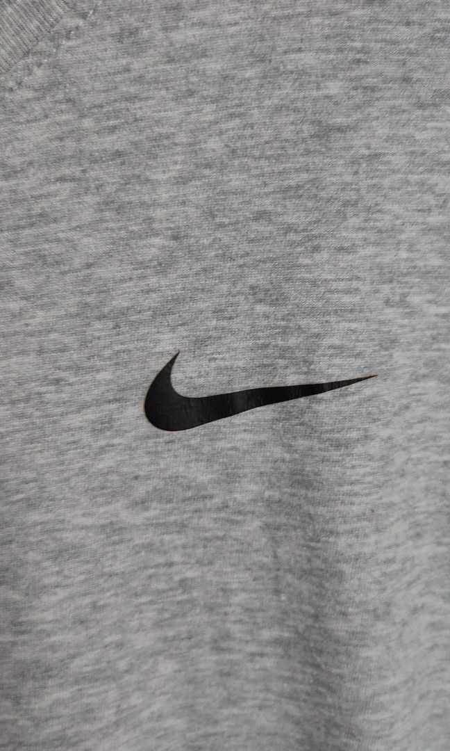 Nike Tshirt (Category: Tshirts & Polo Shirts ) located in Bolinao. Submitted by tokiya. (Listing ID 1467442112, Image 3). Description: Nike Size Large fittings 22.5x29.