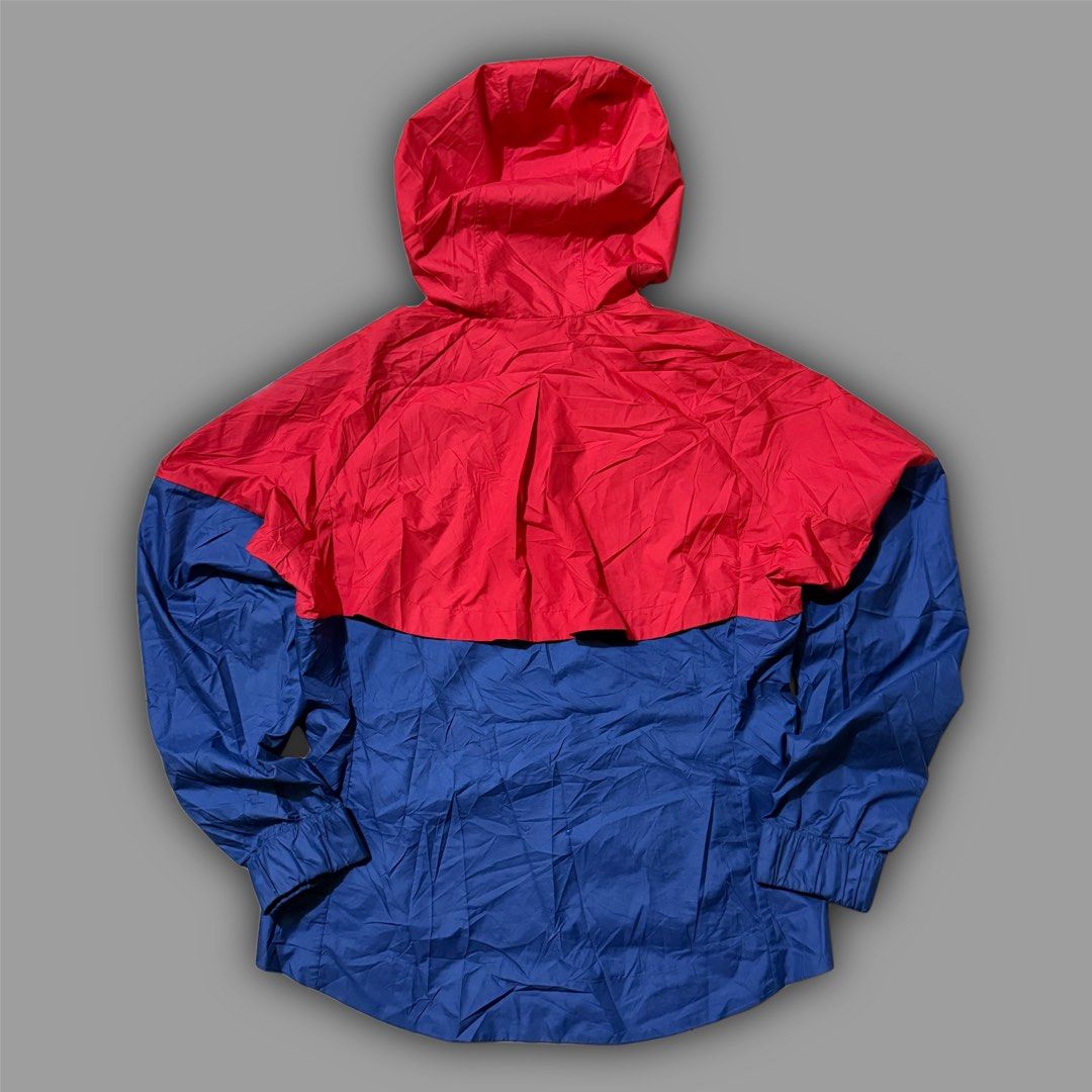 Nike Two Tone Windbreaker (Category: Coats, Jackets and Outerwear) located in Zamboanga. Submitted by hype_thrifts (Listing ID 1467444816, Image 3). Description: Good as new Large on tag Width: 21 Length: 23 Back Length: 26.5.