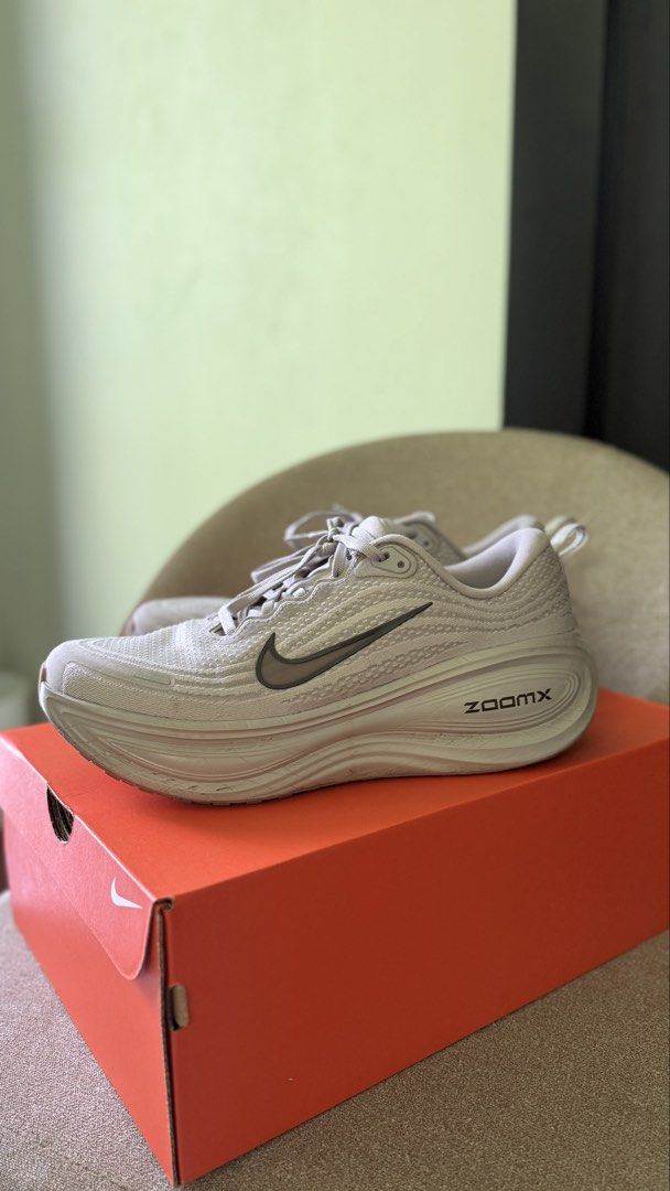 Nike Vomero Plus (Category: Sneakers) located in Davao. Submitted by vibecheck_ph (Listing ID 1467447252, Image 3). Description: Vomero Plus ‘College Grey/Light Iron Ore’ Size 9 Mens Mileage around 25-30km lang treadmill lang gjnagamit or sa gym. Di pa nagamit sa labas or fun run 9,395 SRP selling it for only 6k RFS: Mas prefer ang Pegasus 42 and Vomero 18s- Model: Nike Zoom Vomero Roam - Sole: Chunky ZoomX cushioning with durable gum rubber outs
