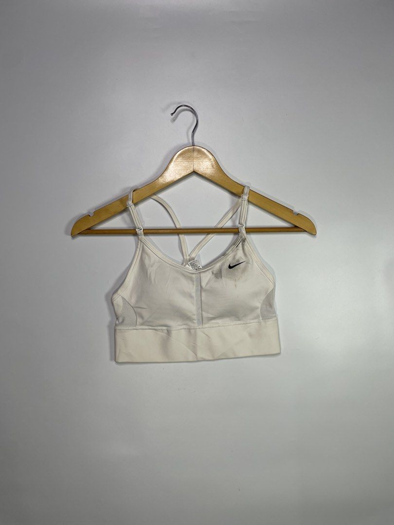 Nike White Dri-Fit Activewear Bra (Category: Activewear) located in Dasmarinas. Submitted by just_find_castleton (Listing ID 1467545069, Image 1). Description: Nike White Dri-Fit Activewear Bra Size: S Dimension: Bust Width - 24 Length - 13 Condition - 9/10 -Check pics -1-2 days reservation only -Flakers/Bogus will be posted -Add sf -This is thrift item please manage your expectations..