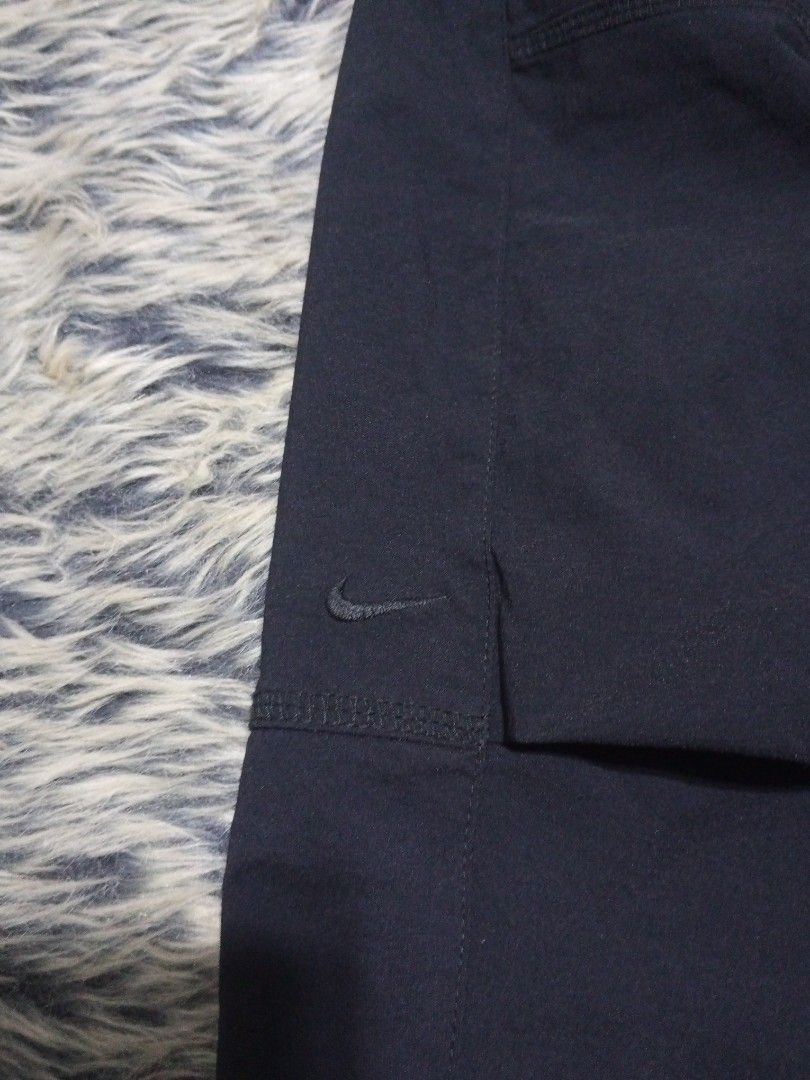Nike windbreaker pants (Category: Jeans) located in Manila. Submitted by pagatpatan59259 (Listing ID 1467556482, Image 3). Description: Nike windbreaker pants Size: XL on tag Price: 950.